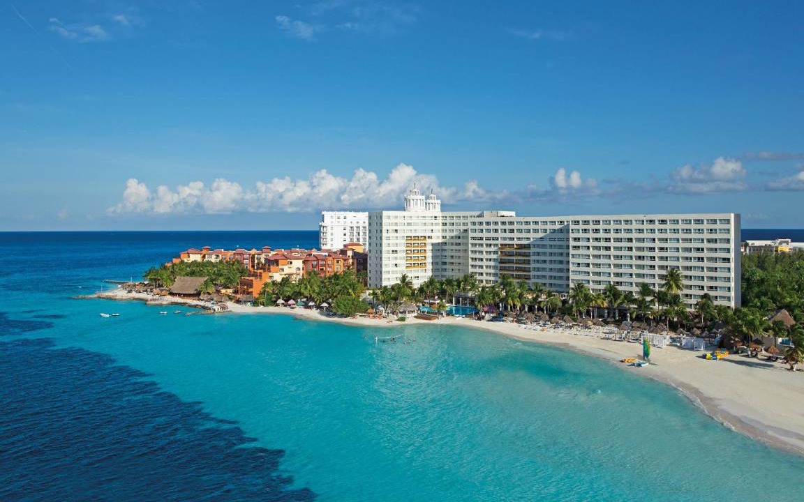 Punta Cancun Resort | 192 m² Resort ∙ 127 guests