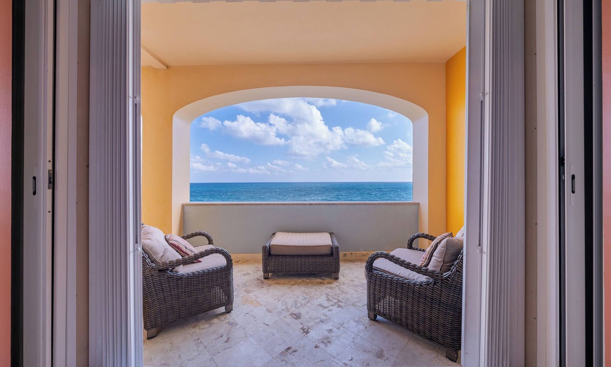 Isla Mujeres Condo | 2 bedroom & 2 bathroom Ocean View condo at Isla 33!