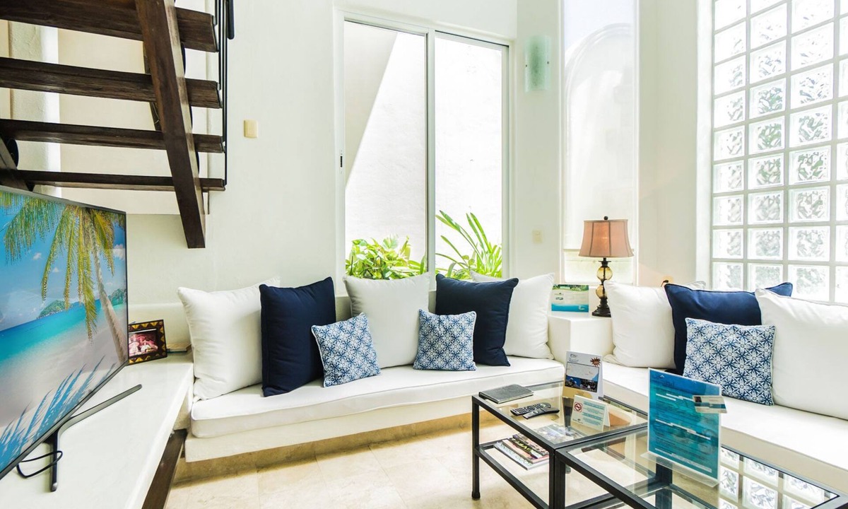 Downtown Condo | 2 Bedroom condo with a 2 level high Living Room by BRIC at the Royal Palms