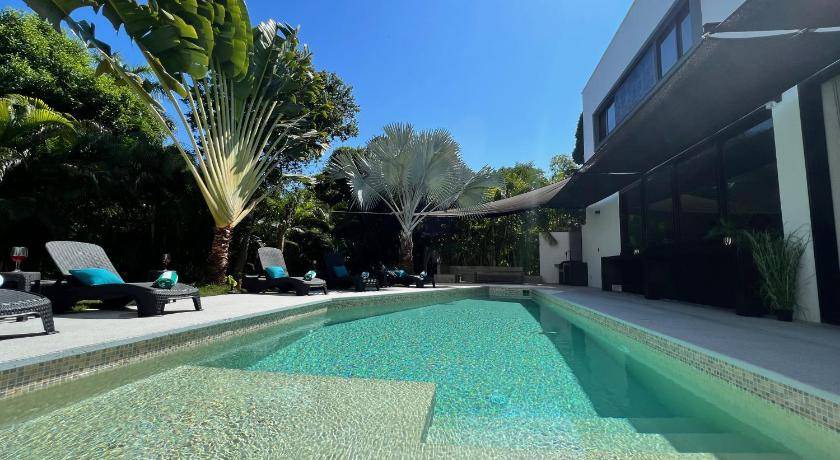 Playacar Villa | 420 m² Villa ∙ 7 bedrooms ∙ 16 guests