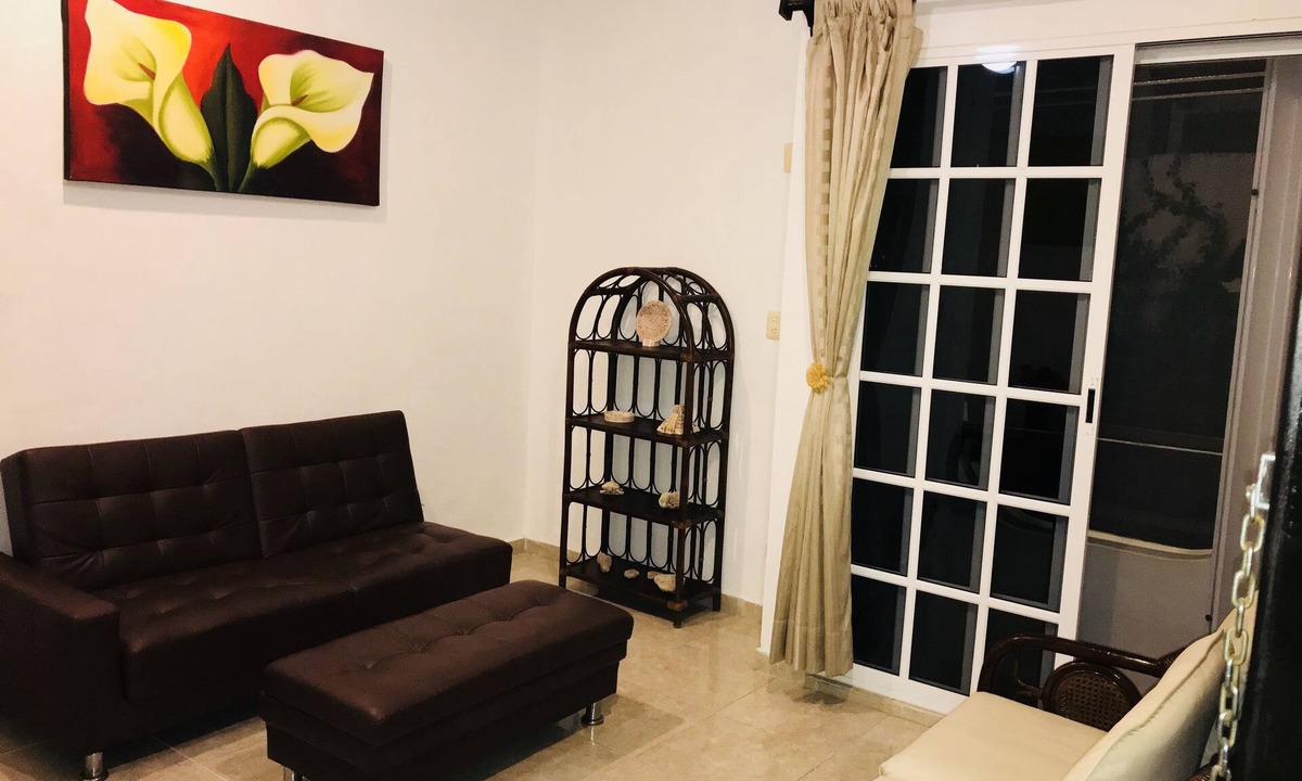 Downtown Bed & Breakfast | 5th Avenue 3 people Balcony Apartment