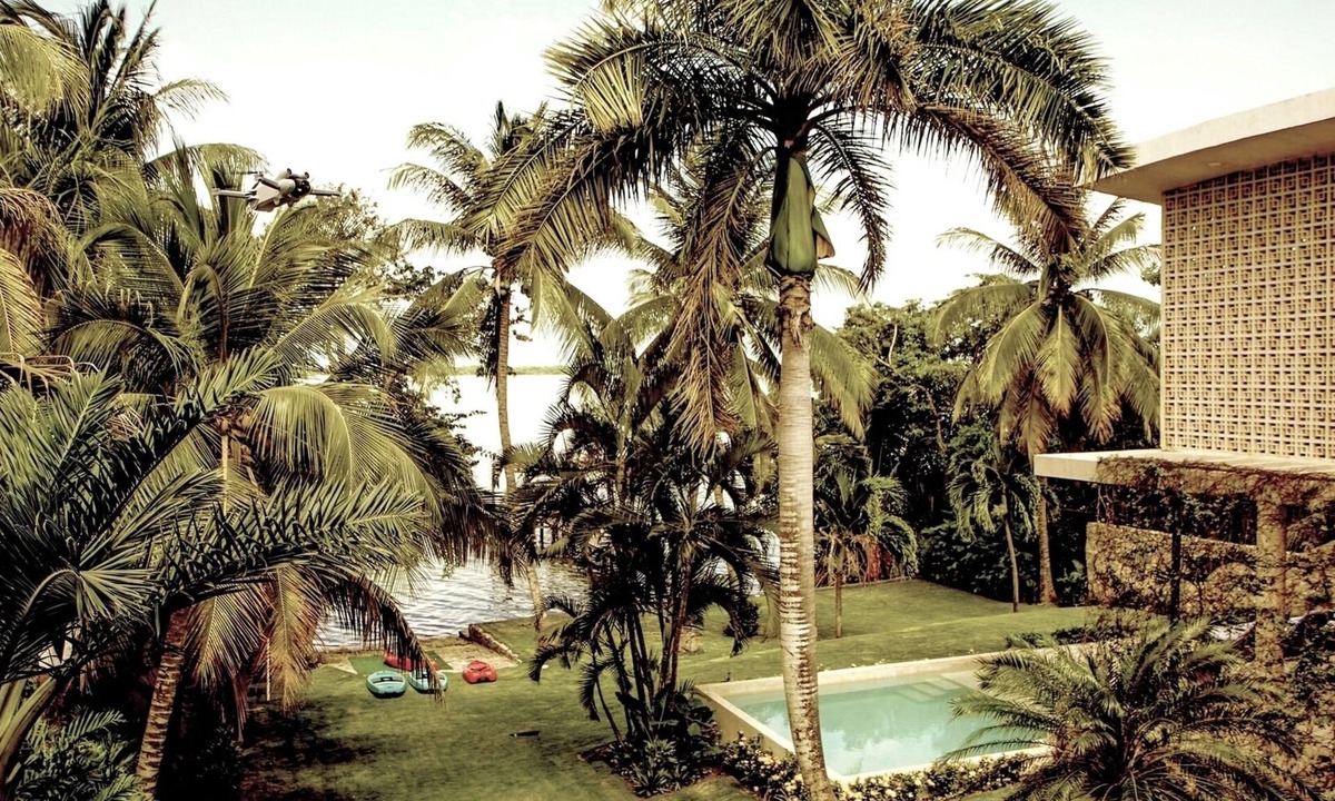 Calderitas Villa | 7BR Beautiful Waterfront Villa - Perfect Getaway