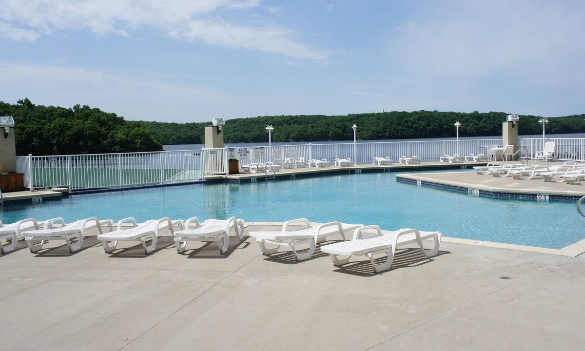 Osage Beach Condo | 9104 Towers, Fantastic lake views! STILL AVAILABLE FOR SHOOTOUT RACE WEEKEND