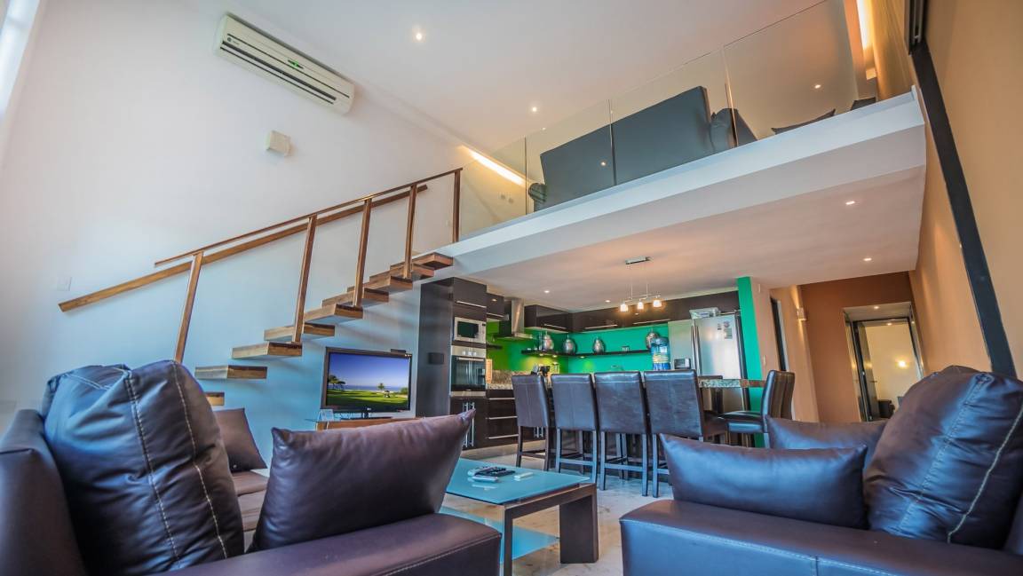 Downtown Condo | 93 m² Condo ∙ 3 bedrooms ∙ 6 guests