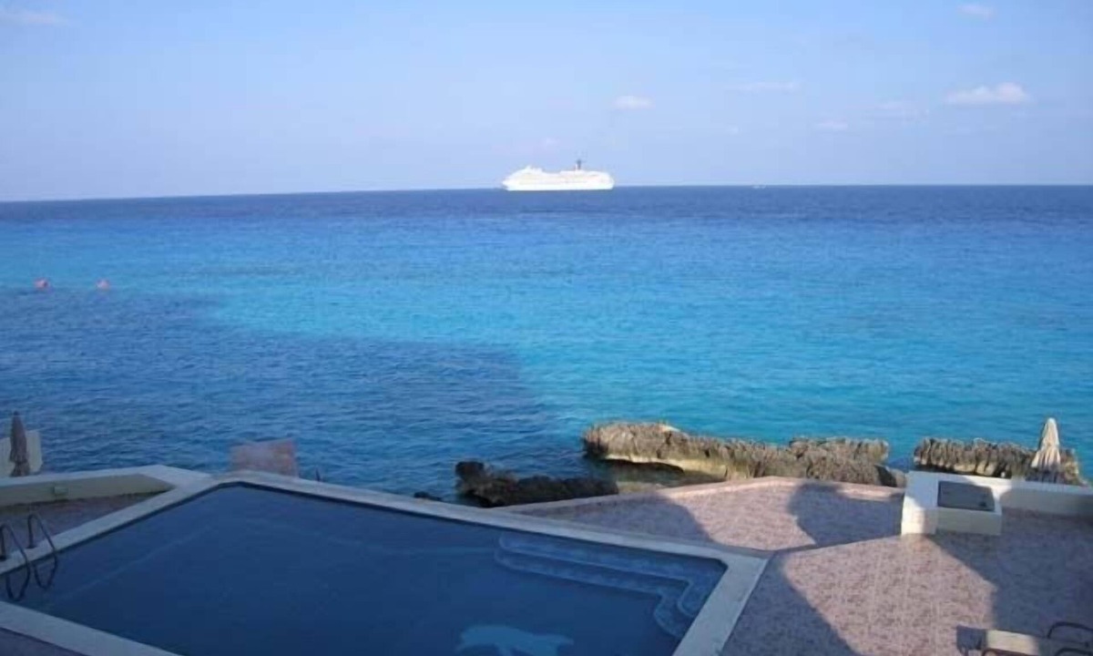 Zona Hotelera Norte Condo | Amazing Ocean Views, Cozumel, Mexico