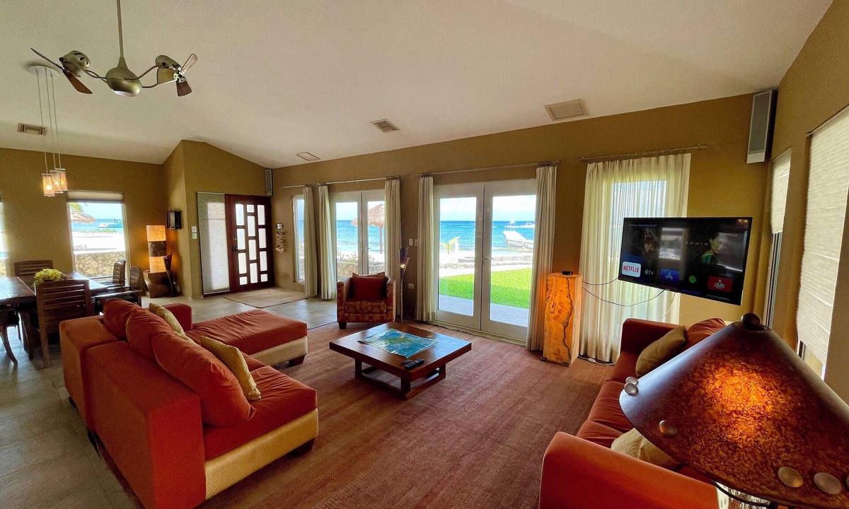 Costa Maya House | Beachfront 3 bedroom, 3-1/2 bath home steps from the sand, pool & pier!