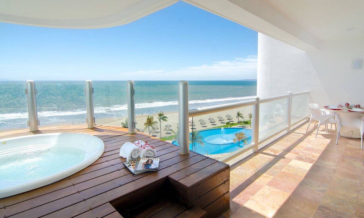 Nuevo Vallarta Condo | Beachfront condo with Vidanta membership