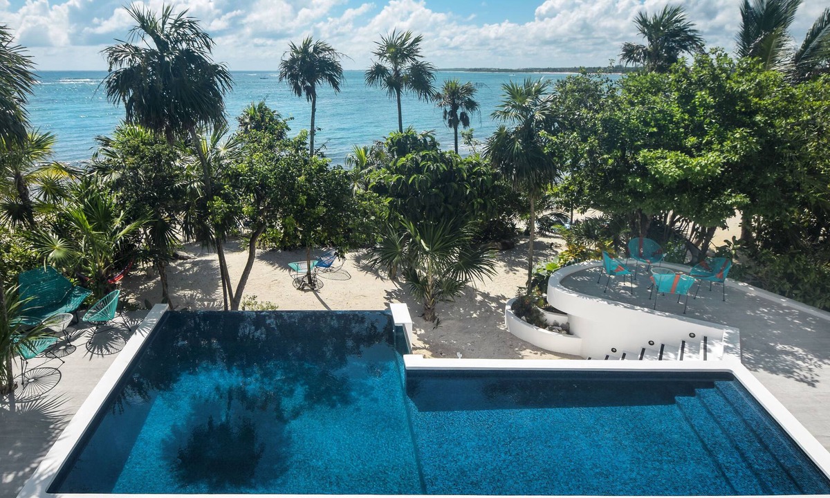 Soliman Bay Villa | Beachfront without seaweed, infinity pool, rooftop jacuzzi, Chef included.