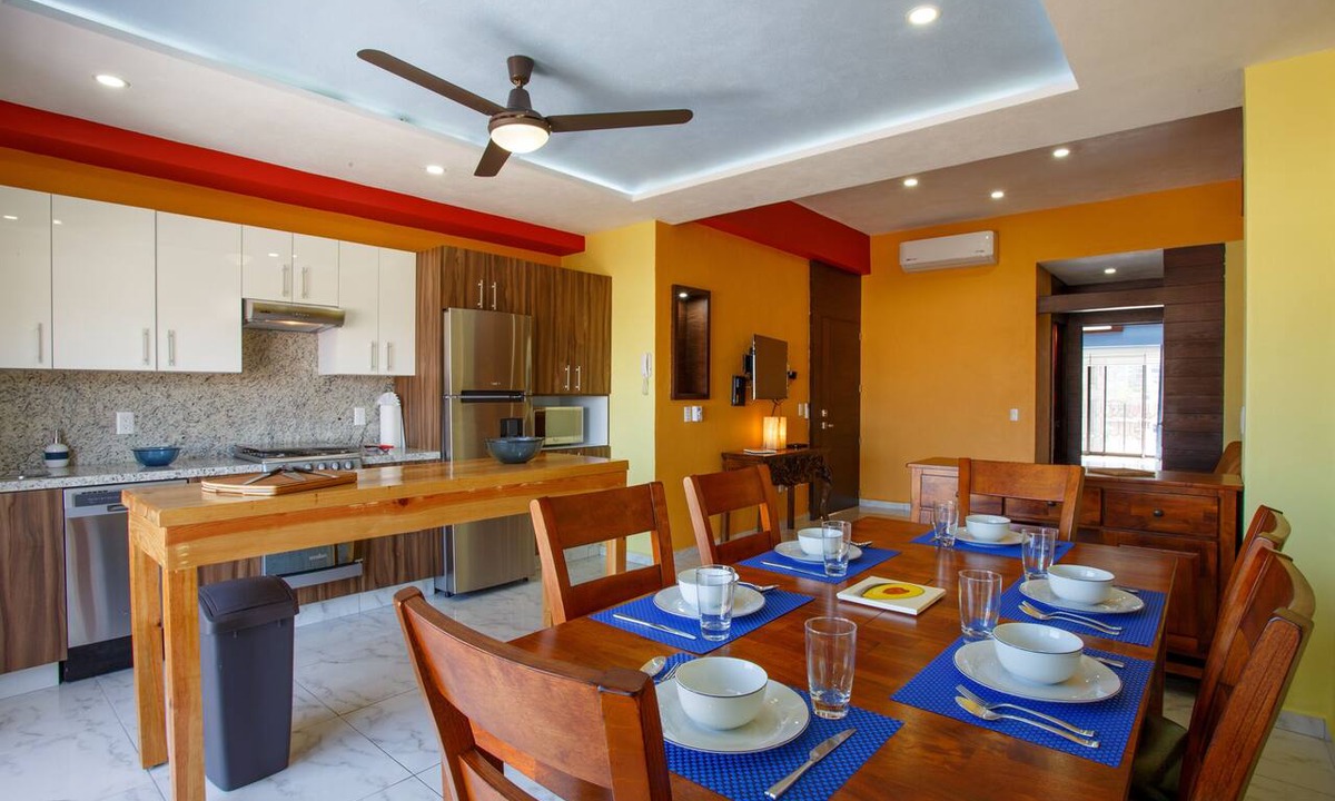 Emiliano Zapata Condo | Beautiful condo on Aguacate street 1BD Condo for rent in Old Town, Puerto valla
