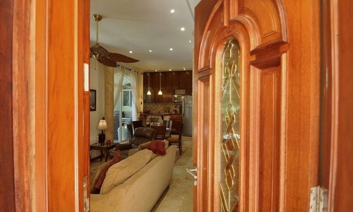 Gonzalo Guerrero Condo | Best Condo - Ground Floor - Next to Pool - free Phone, WIFI & Cleanings