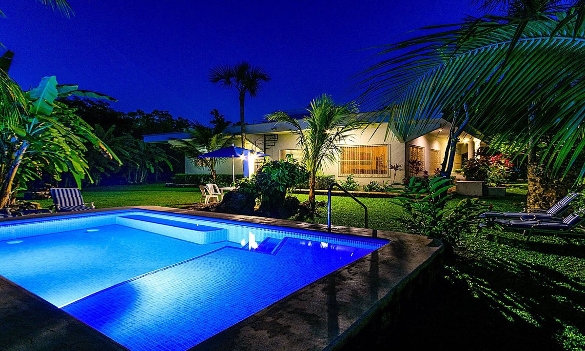 Costa Maya Villa | BIG! 3BR Home Fully Equipped, Pool, Gardens & WiFi