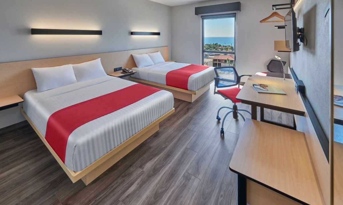 North Hotel Zone Hotel | Budget-Friendly Rooms with Pool Access Near Marina Vallarta - 2 Units