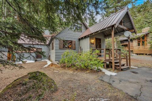 Government Camp House | Burghuttlein Getaway - Cozy Family Govy Getaway