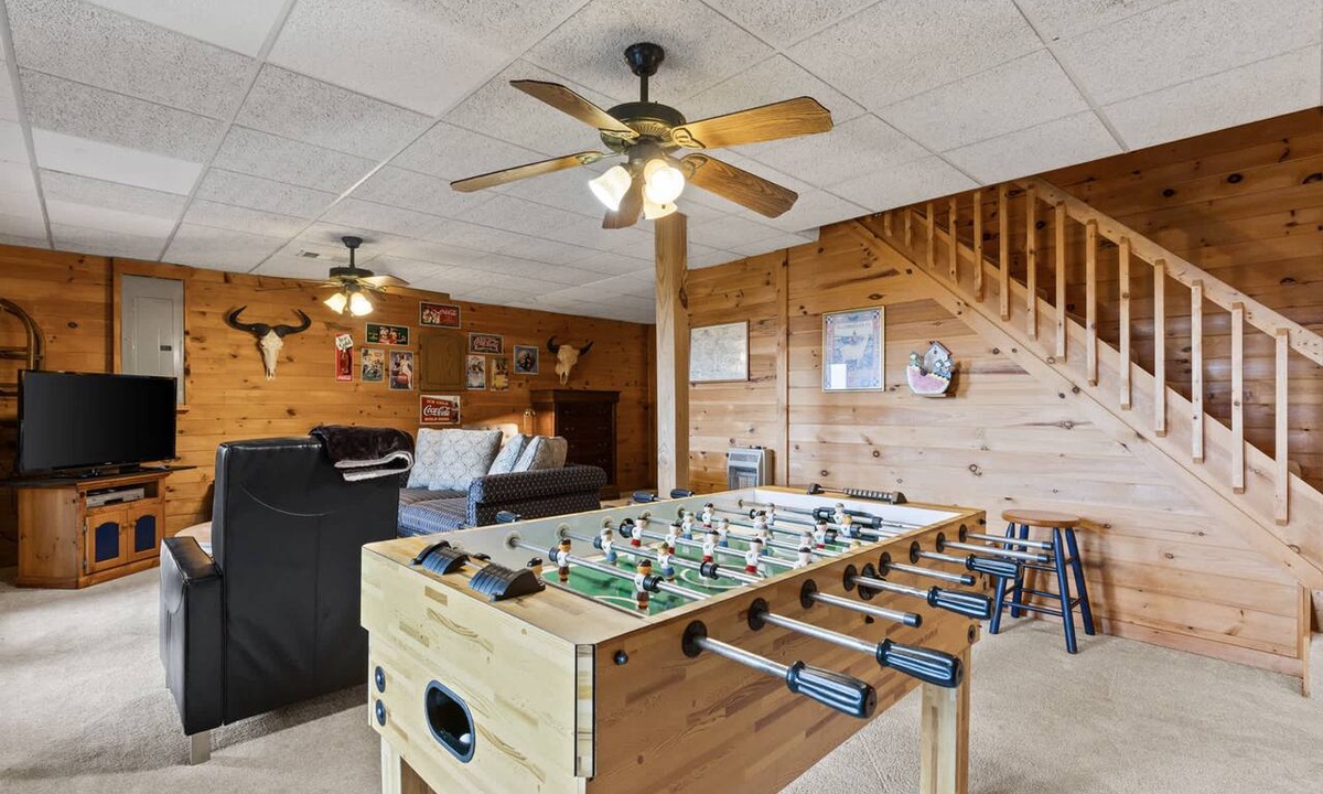 Morganton House | Cabin Sweet Cabin Hot Tub Game Room Dog Friendly