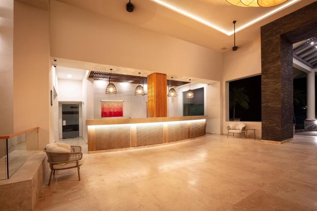 Pichilingue Hotel | Camino Real Acapulco Diamante