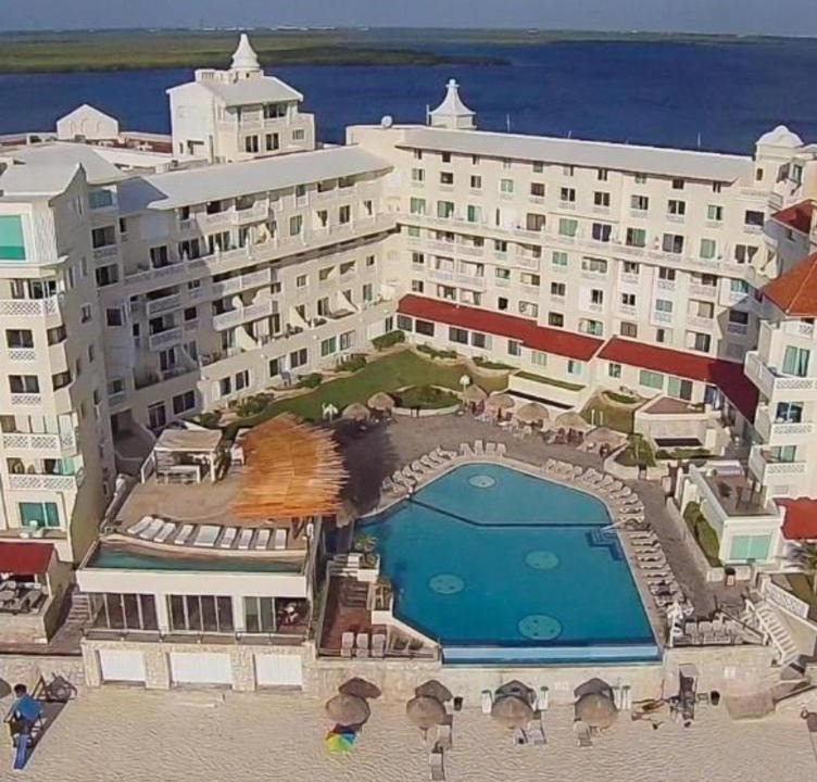 Zona Hotelera Apartment | Cancun Plaza Condo Ocean front