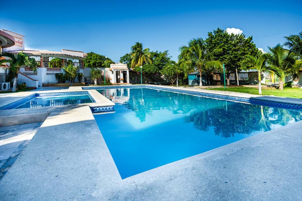 Calderitas Hotel | Capital O Oxtankah,chetumal bay