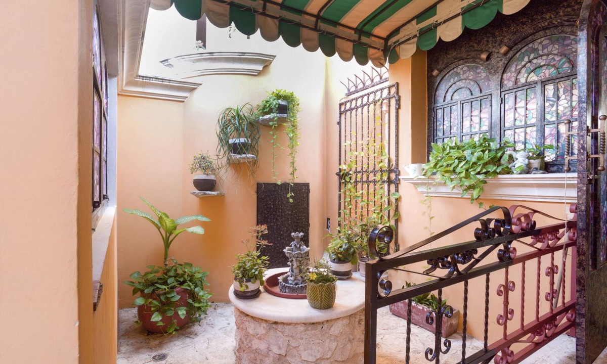Downtown Cancun Hotel | Casa Mallorca