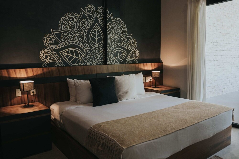 La Veleta Apartment | Casai | Secluded stay with a private garden inside eco-chic community