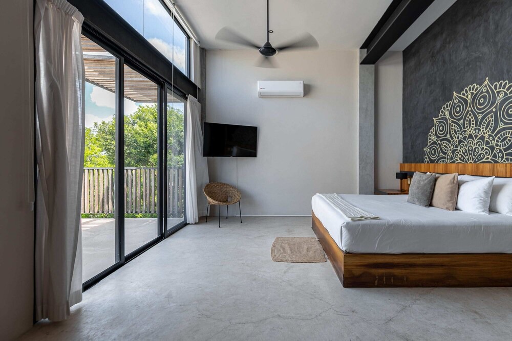 La Veleta Apartment | Casai | Toh Penthouse with private pool located in La Veleta
