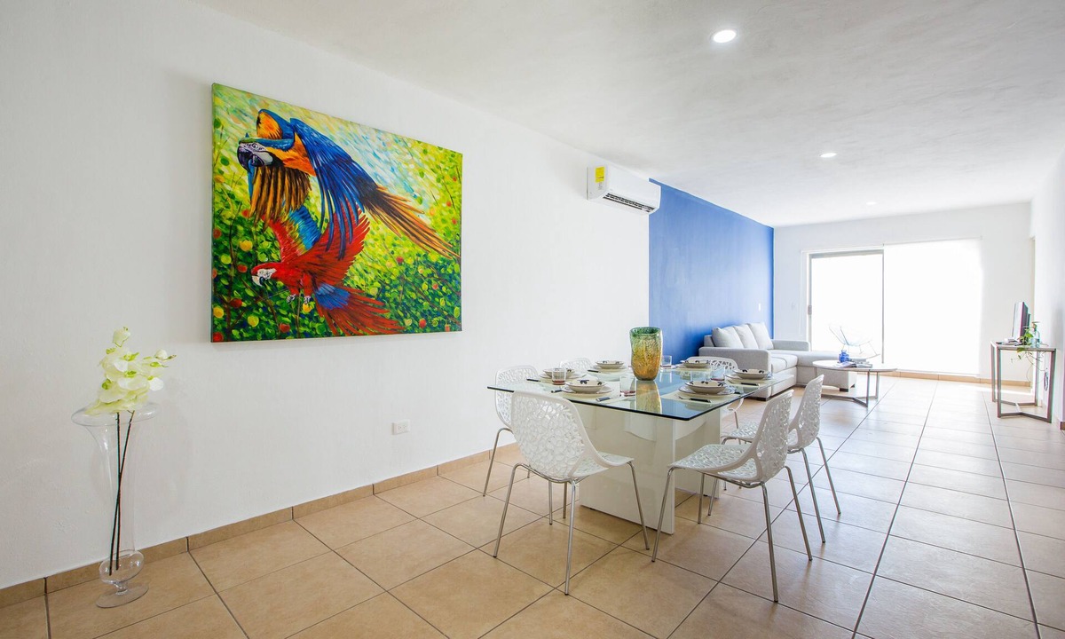 Downtown Apartment | Central & Elegant & Huge 2BD Flat | Sleep 6 | Private balcony