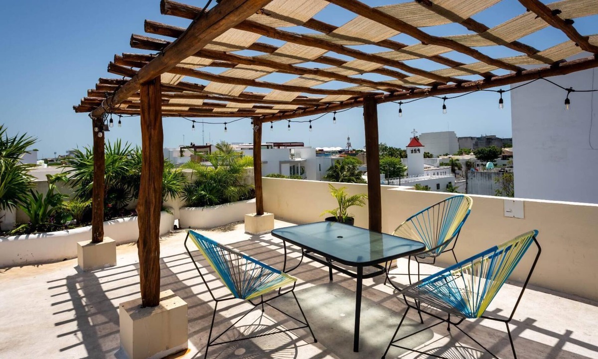 12th Street Apartment | Charm and harmony just steps away from 5th Avenue