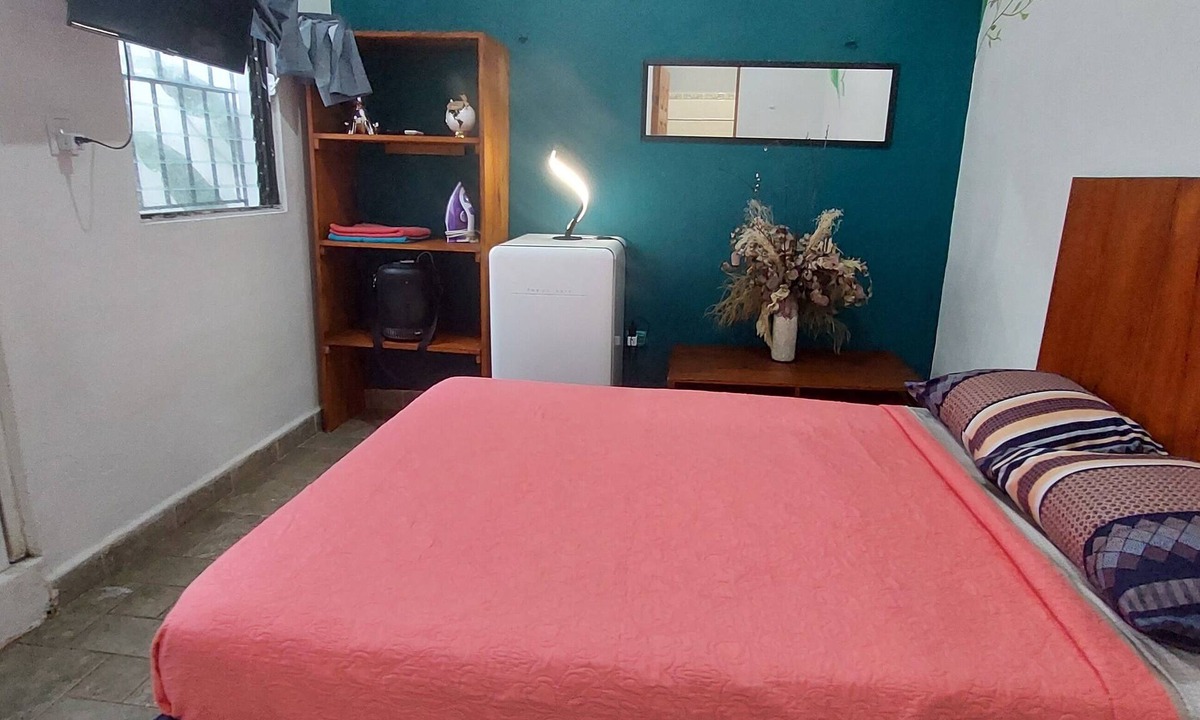 Ejidal House | Colonial house 6 blocks from the sea
