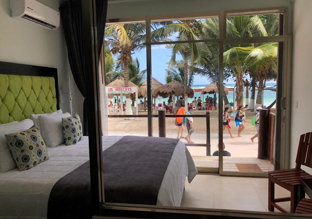 Mahahual Apartment | "CORAL INN" Habitacion frente al mar 1