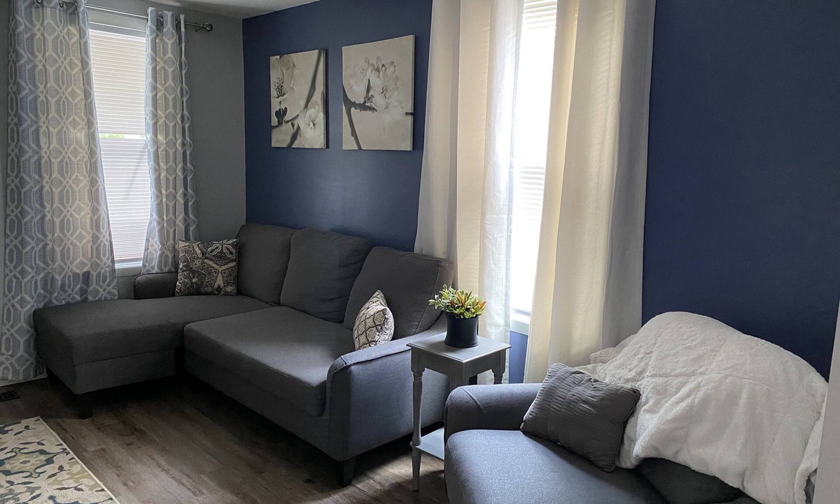 Adrian House | Cozy One Bedroom House