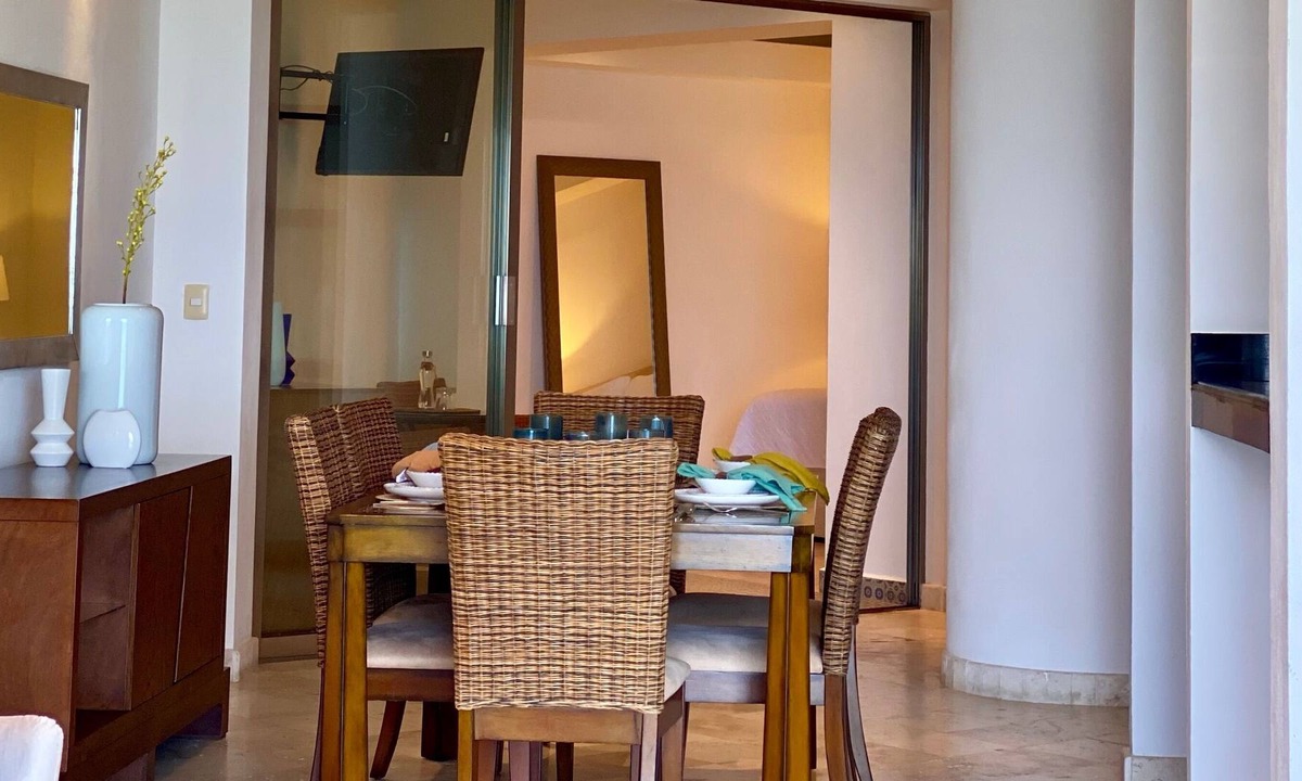 La Gloria Apartment | Deep Blue Luxury Apartments
