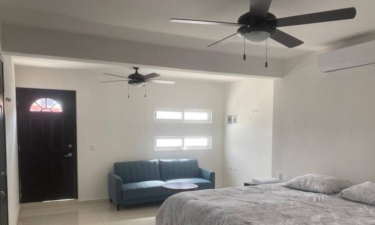 Colonia Adolfo Lopez Mateos Apartment | DONNA'S APARTMENT LOCATED 7 BLOCKS FROM THE FERRY