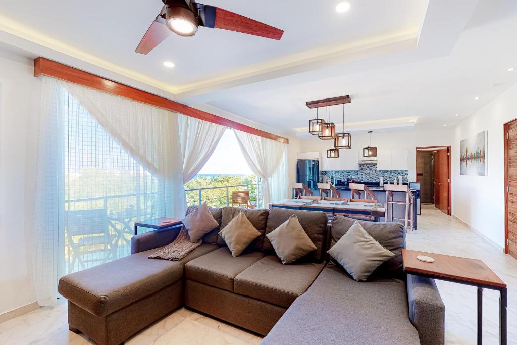 Villa Juarez Hotel | Eight VIP Beach Condo 301