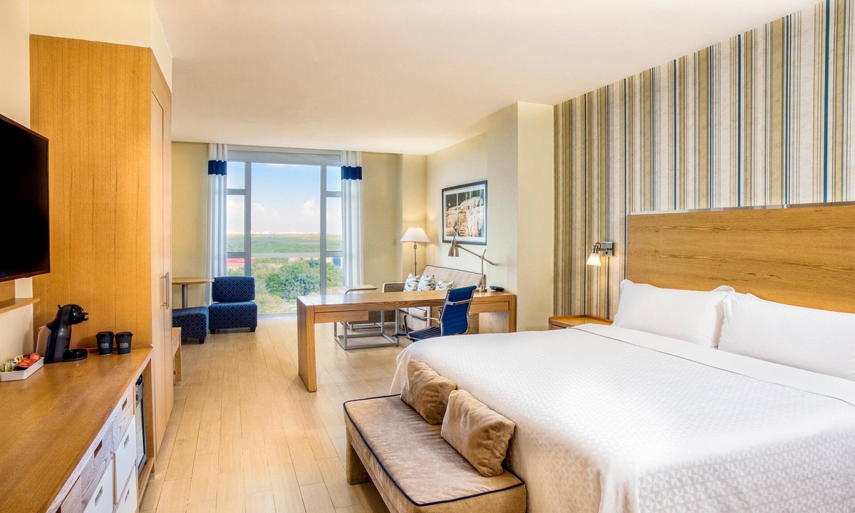 Downtown Cancun Hotel | Four Points by Sheraton Cancun Centro
