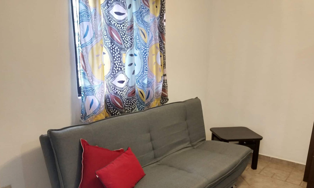 Gonzalo Guerrero Apartment | Great Apartment a street away from 5th ave.