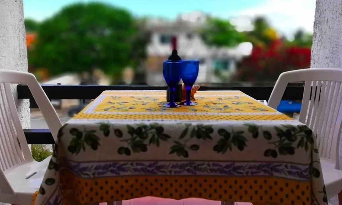 Puerto Morelos House | GREAT LOCATION! Beautiful, Budget Apartment Steps from the Beach! WOW!