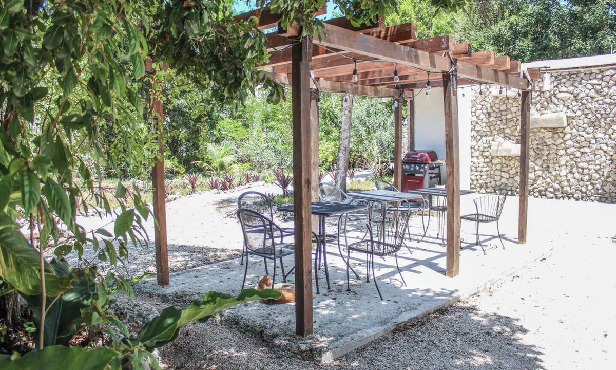 Akumal House | GROUP GETAWAY! Private, Staffed & Affordablenn