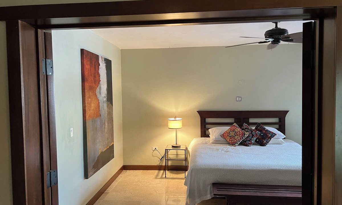 Colonia Centro Hotel | Heart of Cozumel: Modern Suite with Pool, Steps from the Sea