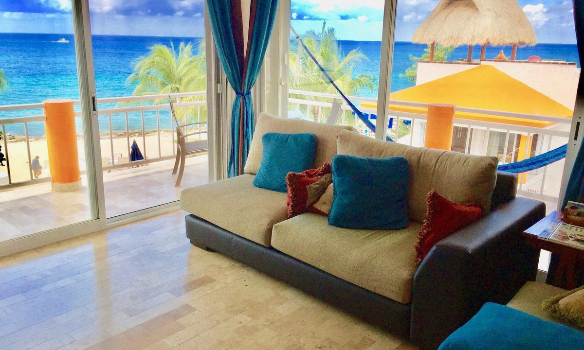 Cozumel Condo | Hippie Bob & Diana's Beachfront Penthouse; Chankanaab Area