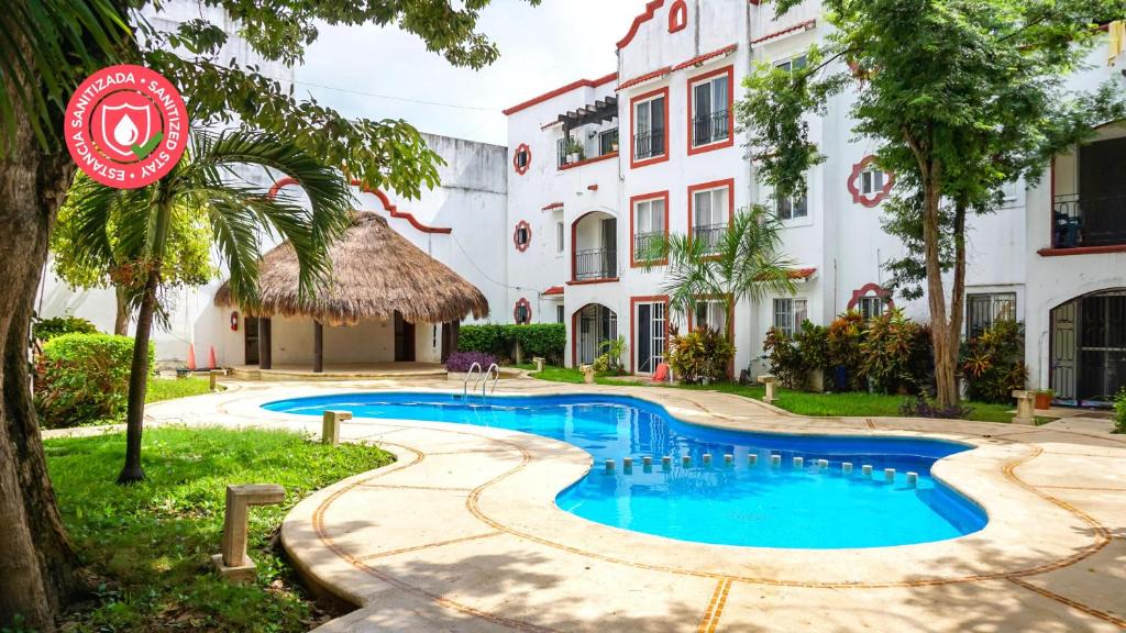 Centro Apartment | HostPal Downtown apartment with pool in Playa del Carmen