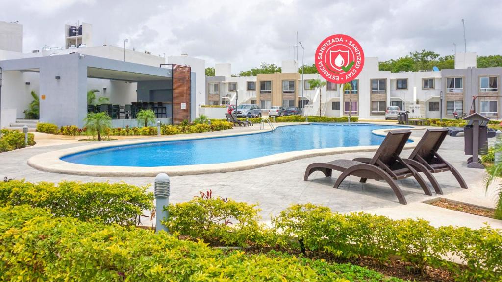 Puerto Juarez Apartment | HostPal Porto Alto Playa del Carmen 54D