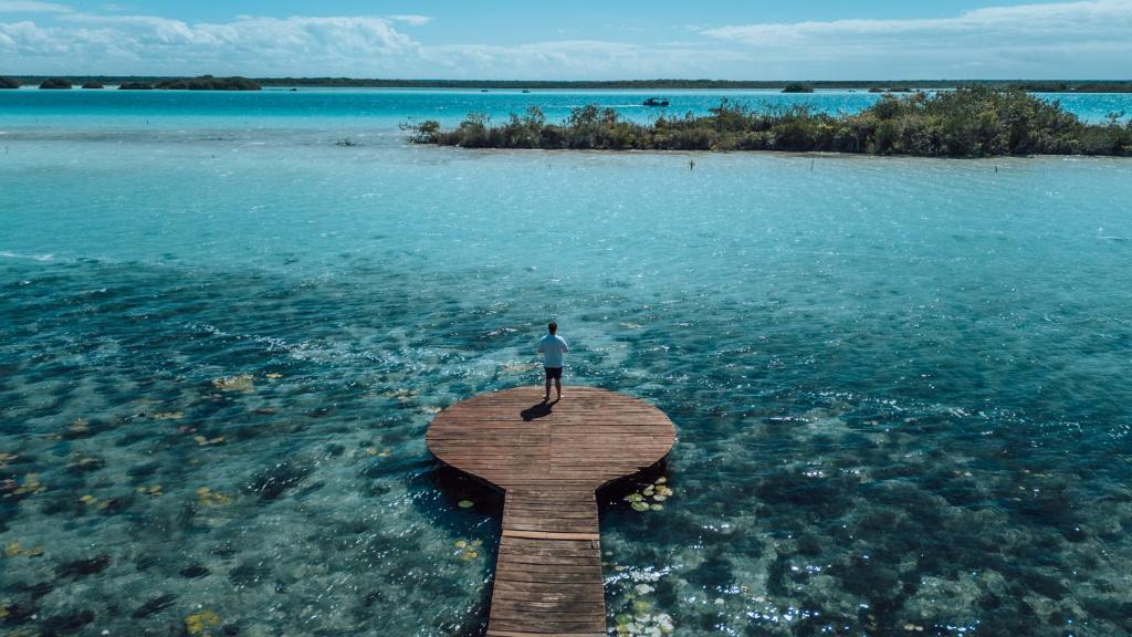 Chetumal Hotel | Hotel CasaBakal - A pie de Laguna - Bacalar