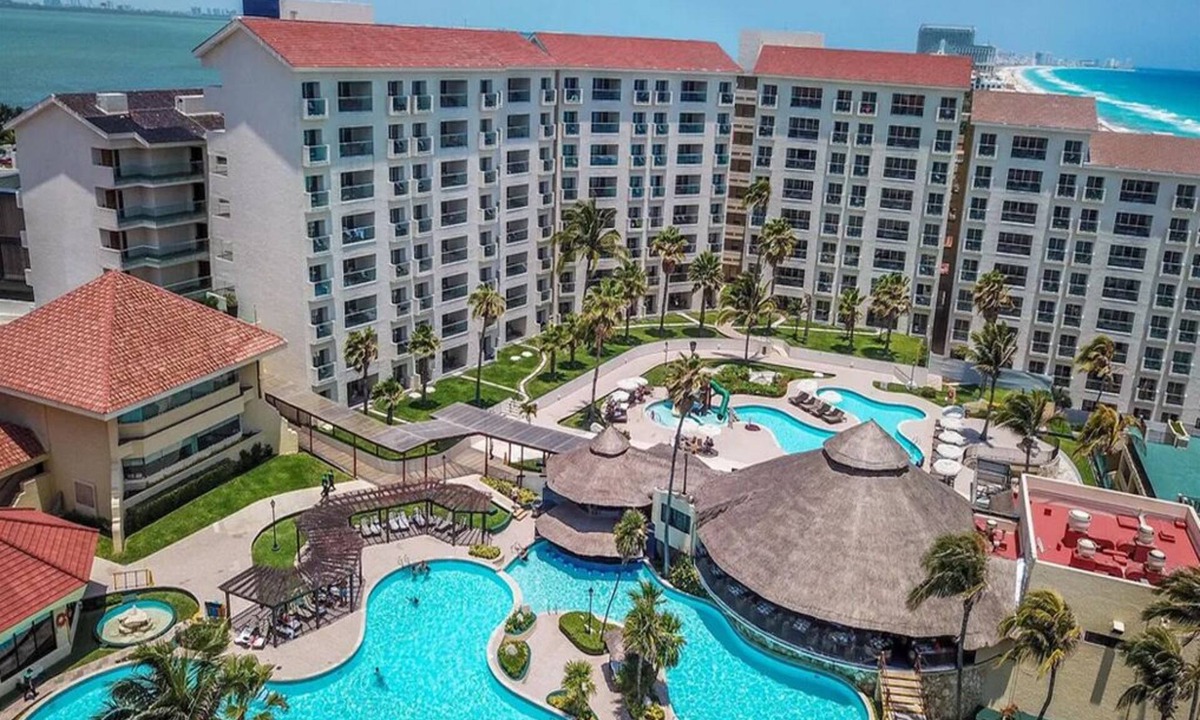 Zona Hotelera Hotel | Hotel Emporio Cancún a pie de Playa en la Zona Hotelera del Caribe Mexicano