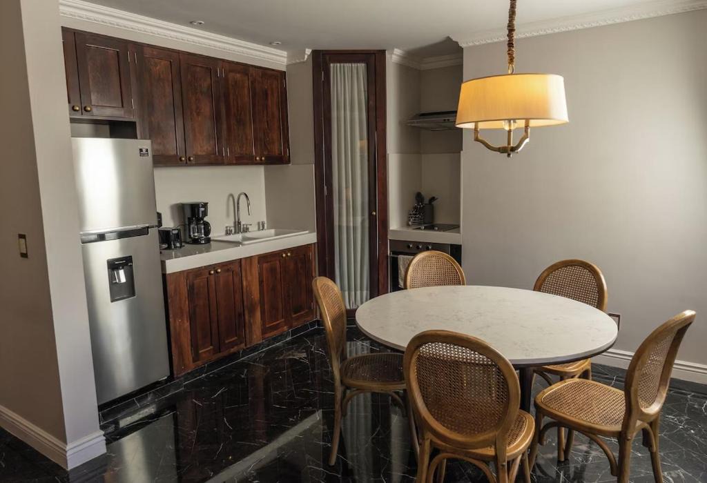 Santa Lucia Hotel | Hotel Plaza 79