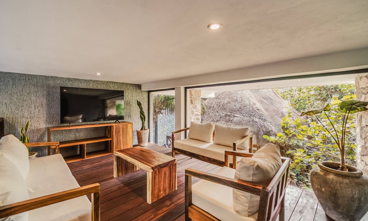Zona Hotelera Hotel | Hotelito Azul - A Michelin Key Winner