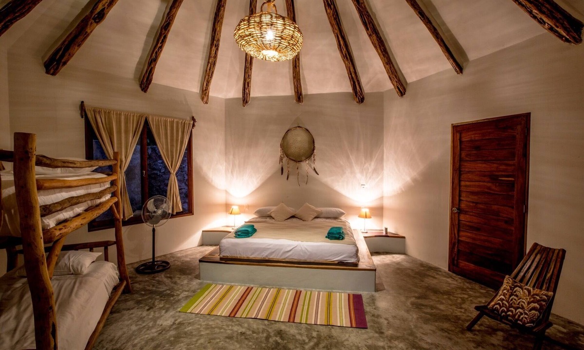 Macario Gomez Bed & Breakfast | Hut in the Mayan Forest "La Gemela 1"