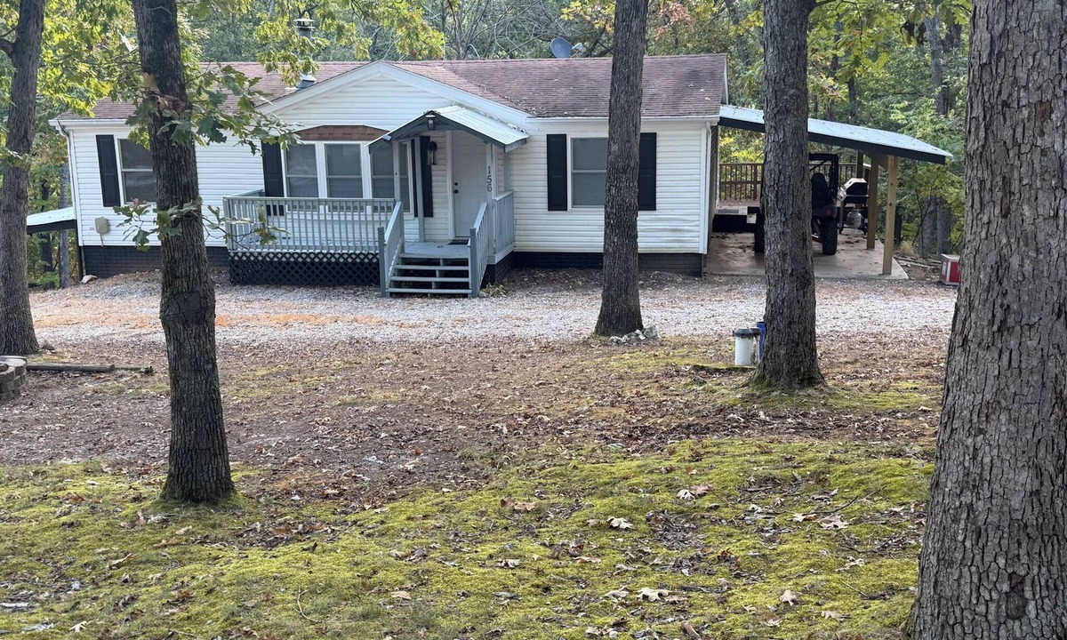 Sunrise Beach House | Inexpensive 3-Bdrm 2-Bth Very Clean, Modest House. Fiber WiFi, in Sunrise Beach