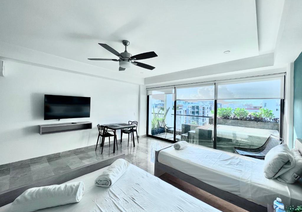 Zazil-ha Apartment | Jacuzzi in Apartment a few steps from 5th Av.