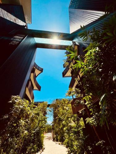 Playa Paraiso Apartment | Jungle Guardian - Rooftop Pool & Beach Club in Zona Hotelera Tulum