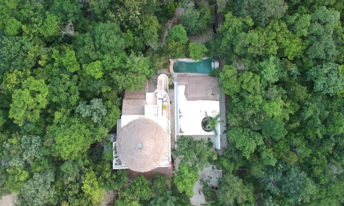Chemuyil Apartment | Jungle Studio for 3 with Kitchenette, A/C, Pool