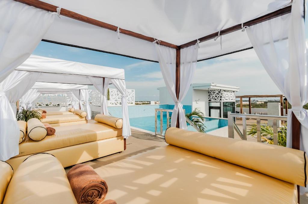 Ejidal Apartment | LEVEL Luxury Condos